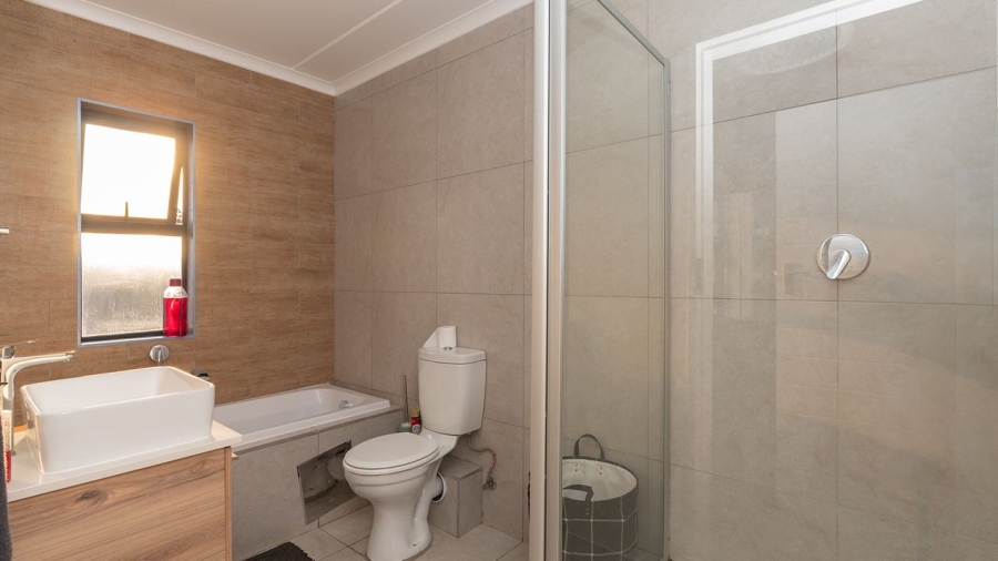 1 Bedroom Property for Sale in Modderfontein Gauteng