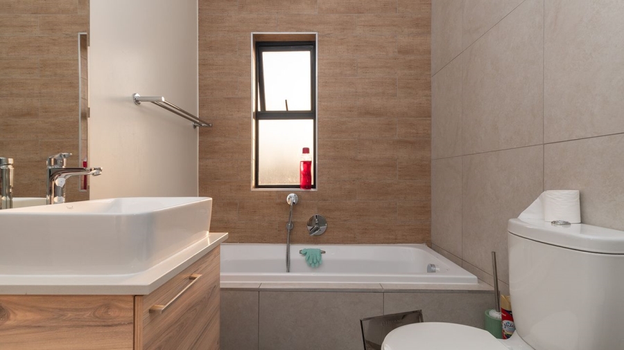 1 Bedroom Property for Sale in Modderfontein Gauteng