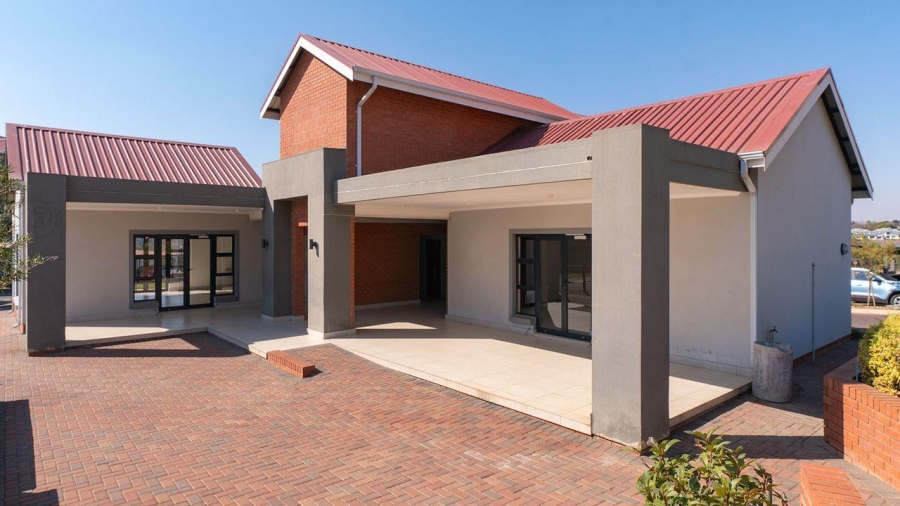 1 Bedroom Property for Sale in Modderfontein Gauteng