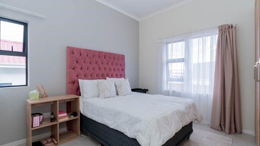 1 Bedroom Property for Sale in Modderfontein Gauteng