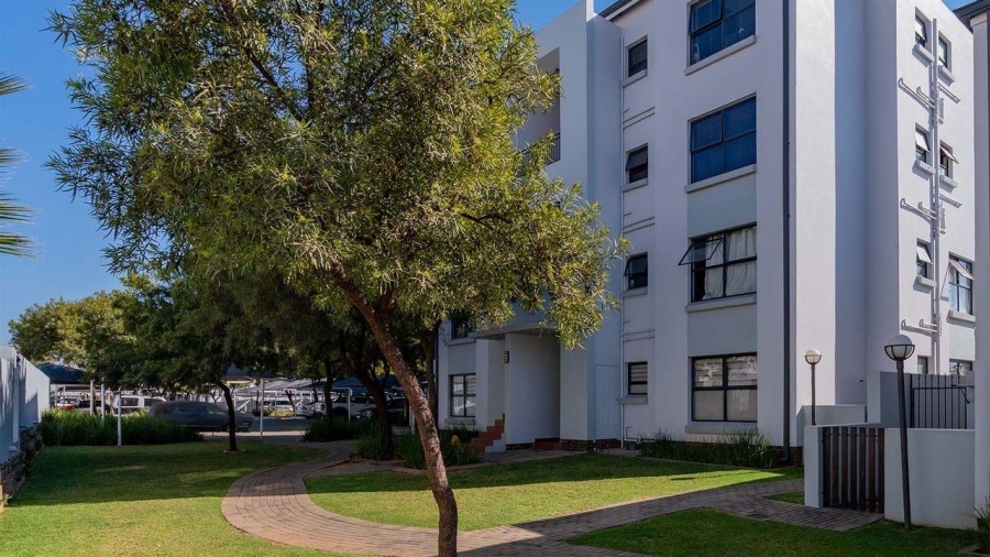 2 Bedroom Property for Sale in Greenstone Hill Gauteng
