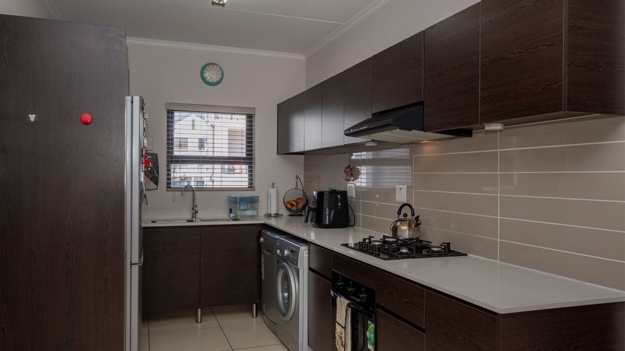 2 Bedroom Property for Sale in Greenstone Hill Gauteng