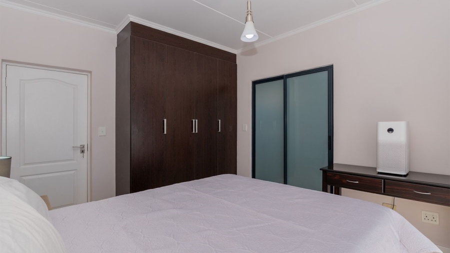 2 Bedroom Property for Sale in Greenstone Hill Gauteng