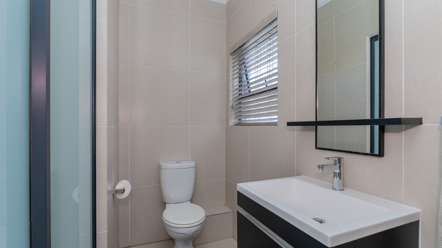 2 Bedroom Property for Sale in Greenstone Hill Gauteng