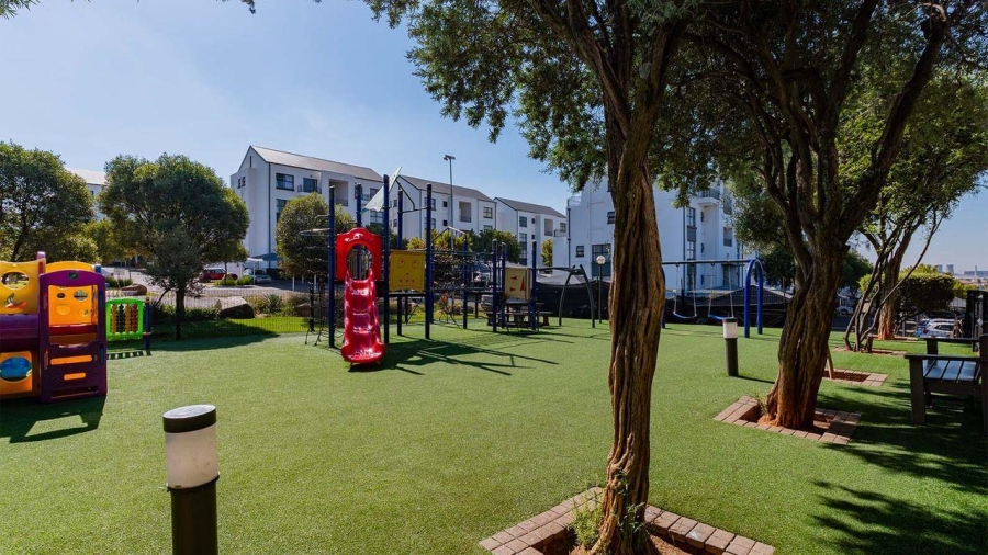 2 Bedroom Property for Sale in Greenstone Hill Gauteng