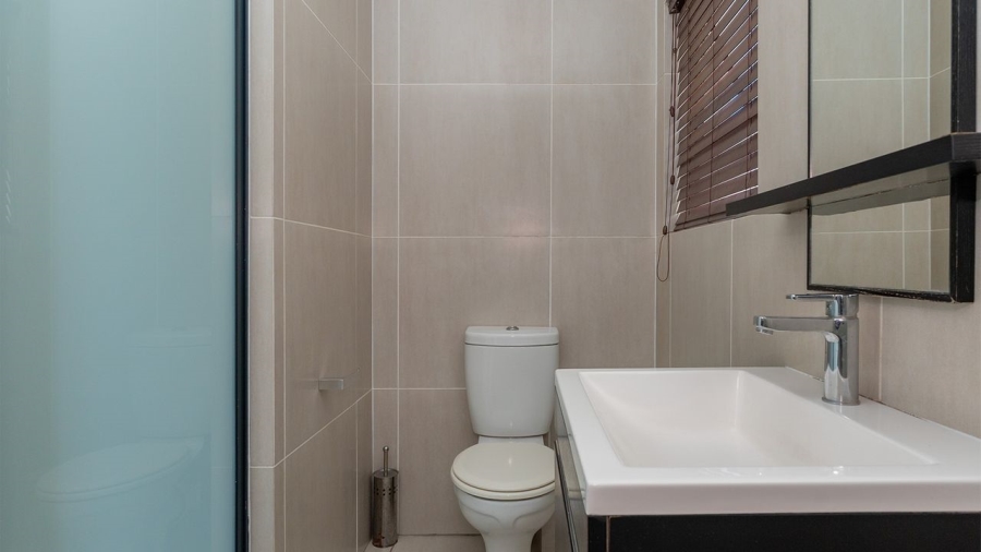 2 Bedroom Property for Sale in Greenstone Hill Gauteng