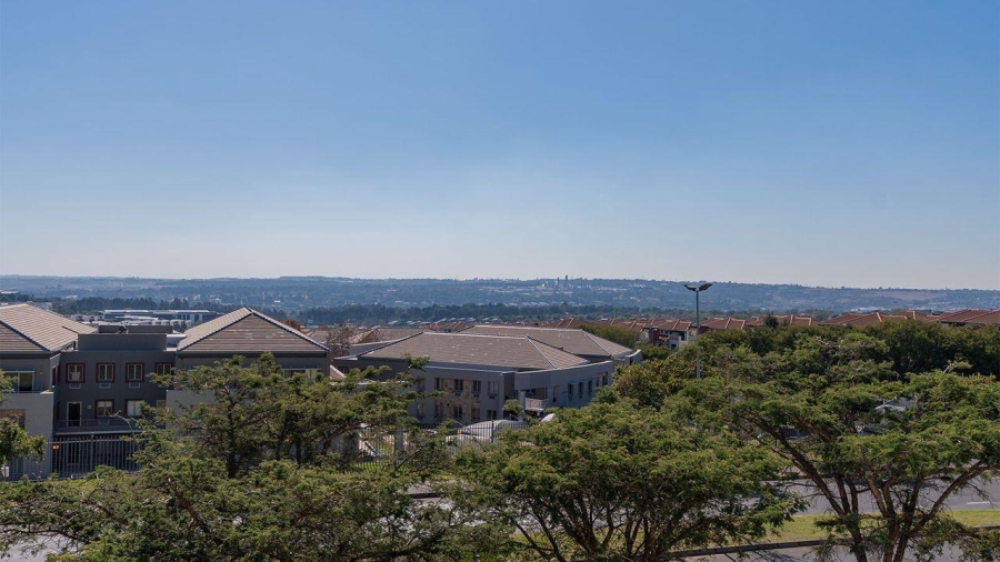 2 Bedroom Property for Sale in Greenstone Hill Gauteng