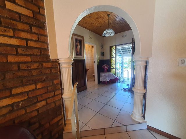 4 Bedroom Property for Sale in Rant En Dal Gauteng