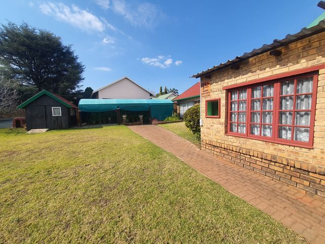 4 Bedroom Property for Sale in Rant En Dal Gauteng