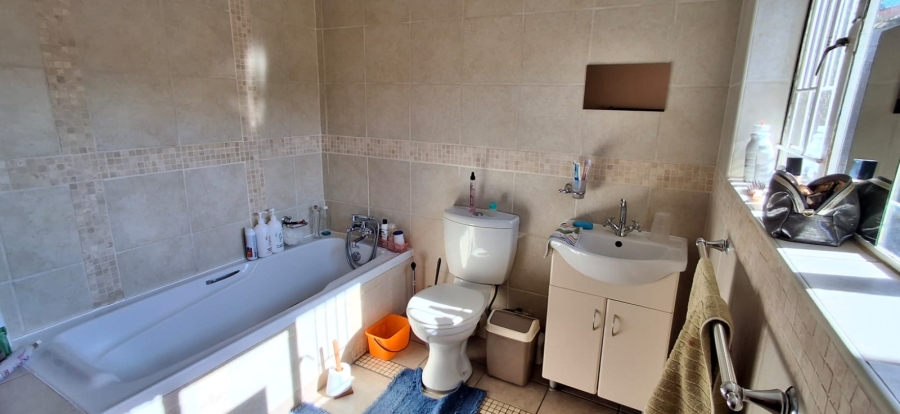 3 Bedroom Property for Sale in Rant En Dal Gauteng