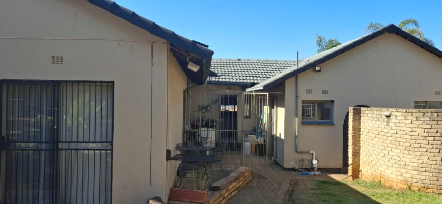 3 Bedroom Property for Sale in Rant En Dal Gauteng