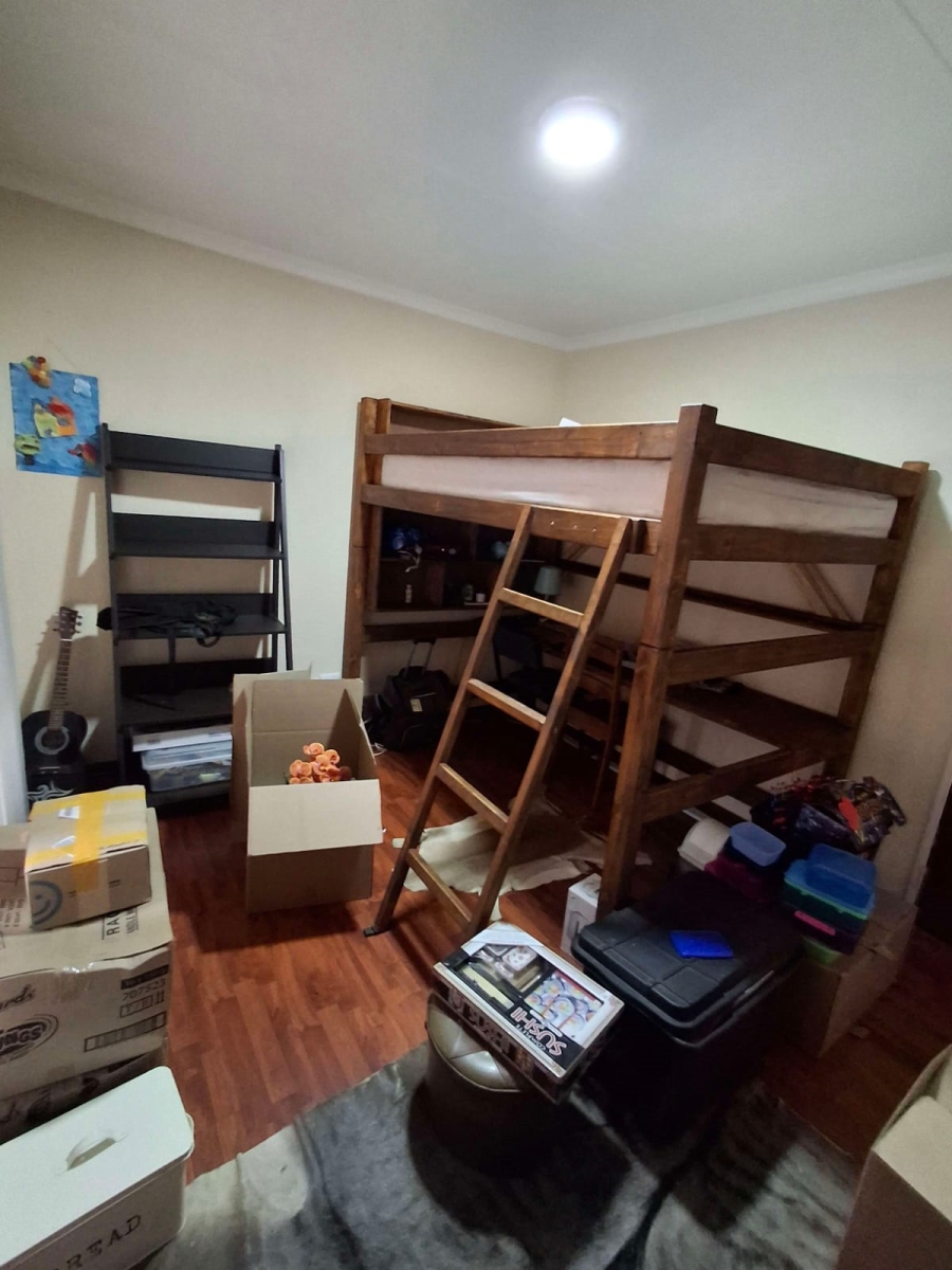 5 Bedroom Property for Sale in Noordheuwel Gauteng