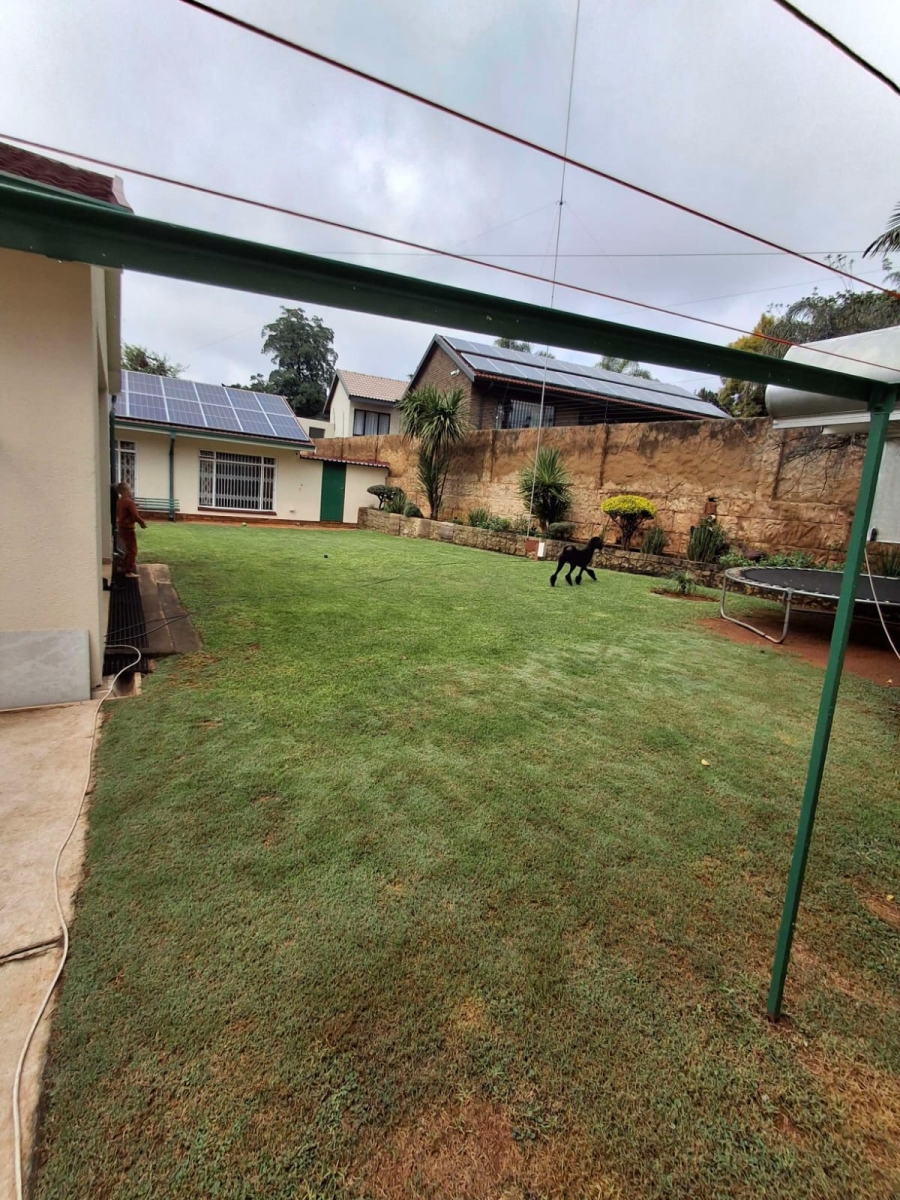 5 Bedroom Property for Sale in Noordheuwel Gauteng
