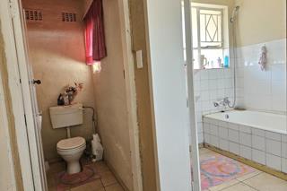 2 Bedroom Property for Sale in Horison Park Gauteng