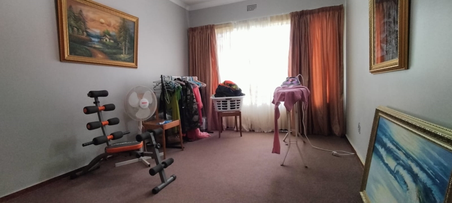 3 Bedroom Property for Sale in Helikonpark Gauteng