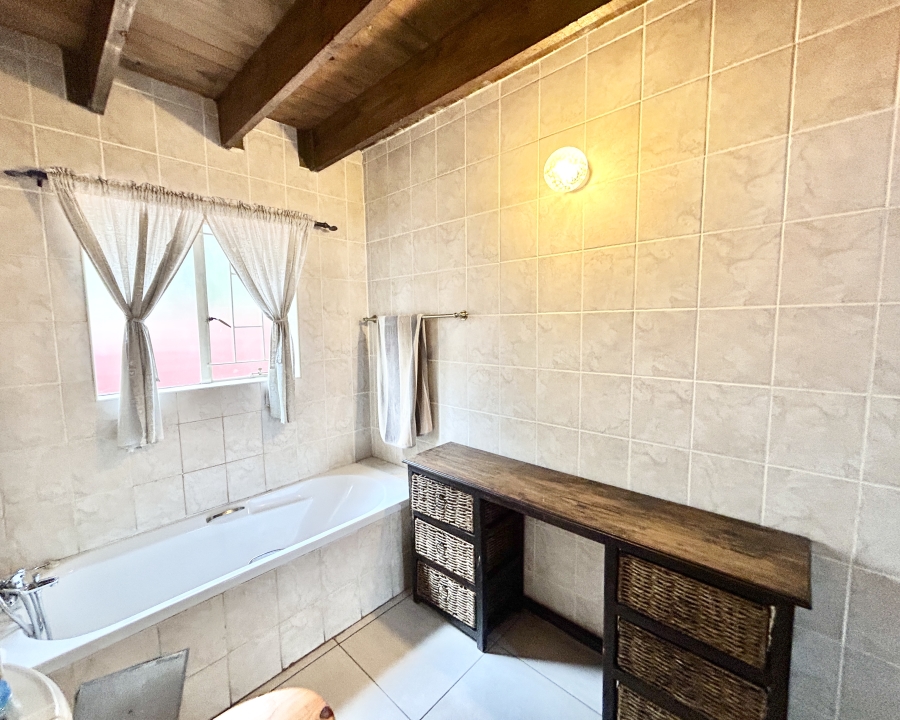 4 Bedroom Property for Sale in Eldoraigne Gauteng
