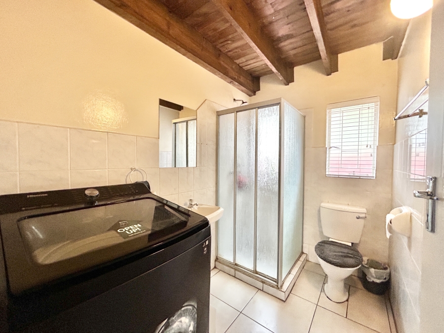 4 Bedroom Property for Sale in Eldoraigne Gauteng