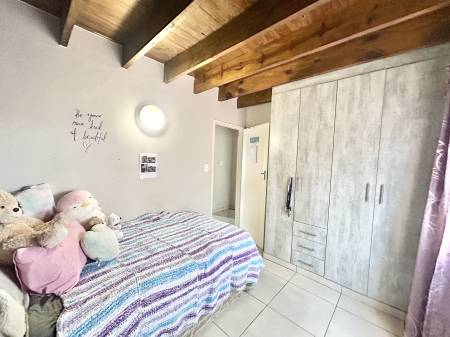 4 Bedroom Property for Sale in Eldoraigne Gauteng