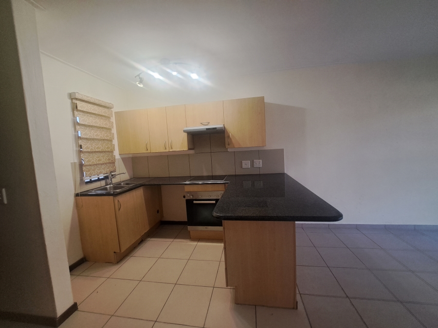 To Let 1 Bedroom Property for Rent in Jackal Creek Golf Estate Gauteng
