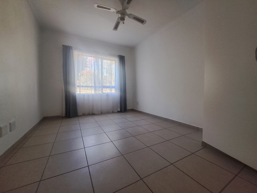 To Let 1 Bedroom Property for Rent in Jackal Creek Golf Estate Gauteng