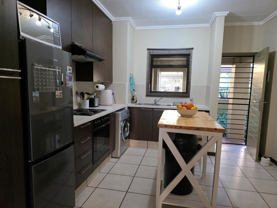 2 Bedroom Property for Sale in Bryanston Gauteng