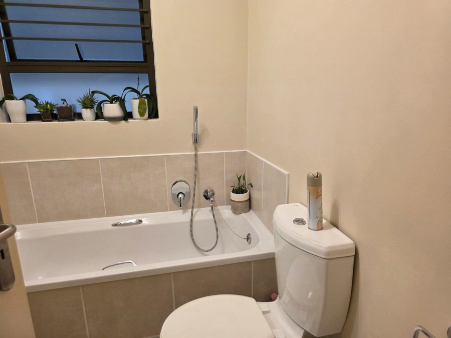 2 Bedroom Property for Sale in Bryanston Gauteng