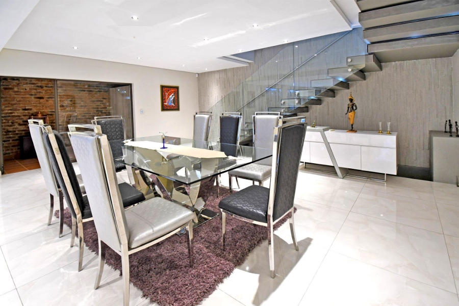 To Let 5 Bedroom Property for Rent in Bryanston Gauteng