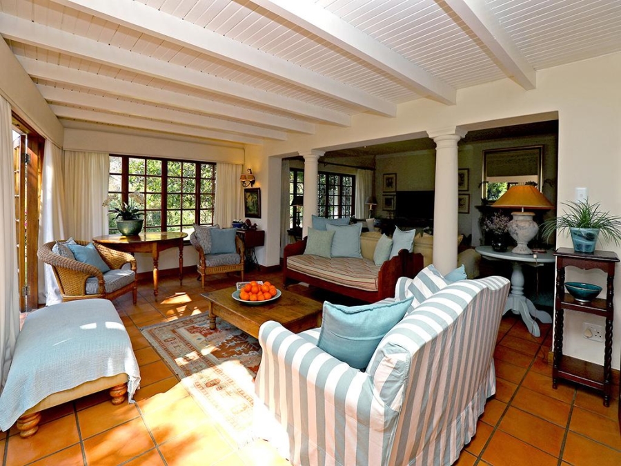 4 Bedroom Property for Sale in Hurlingham Gauteng