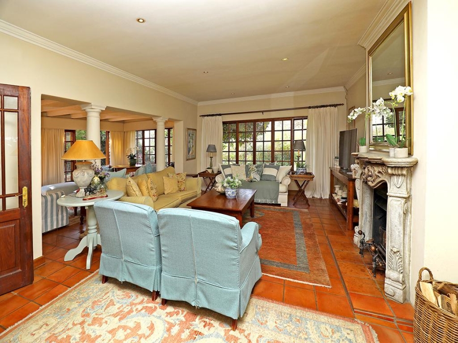 4 Bedroom Property for Sale in Hurlingham Gauteng