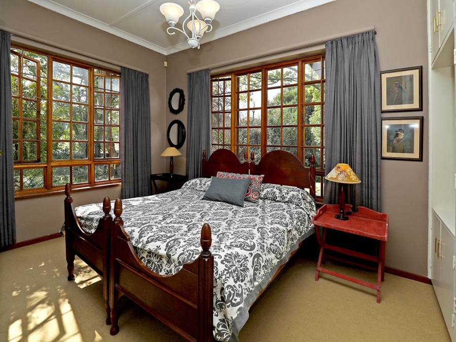 4 Bedroom Property for Sale in Hurlingham Gauteng