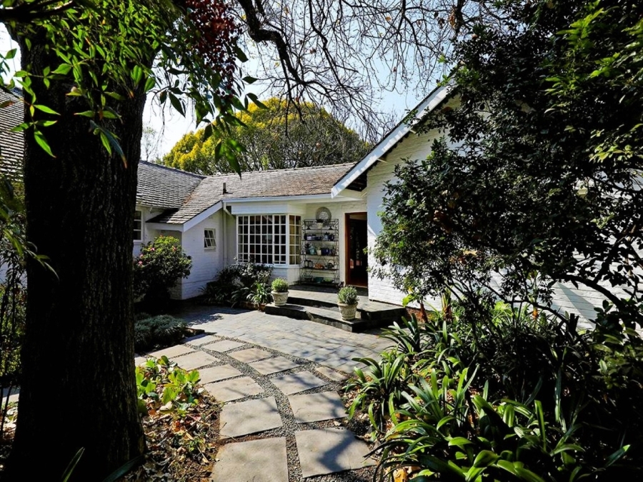 4 Bedroom Property for Sale in Hurlingham Gauteng