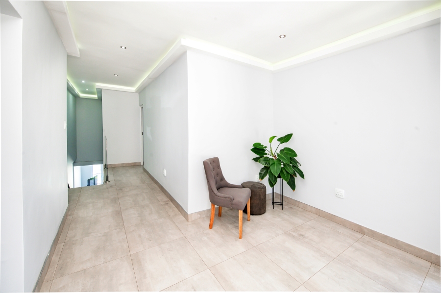 To Let 4 Bedroom Property for Rent in Waterfall Country Village Gauteng