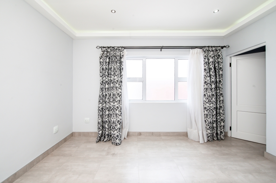 To Let 4 Bedroom Property for Rent in Waterfall Country Village Gauteng