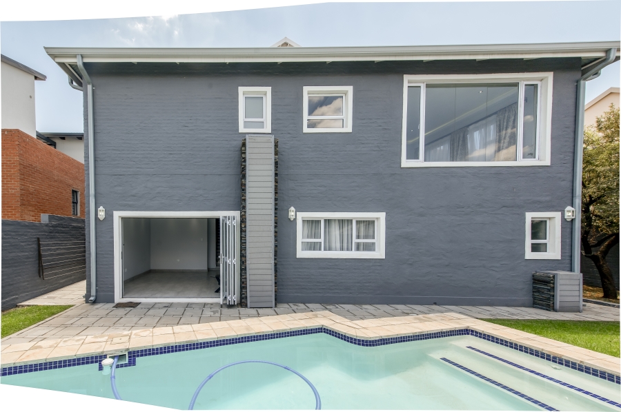 To Let 4 Bedroom Property for Rent in Waterfall Country Village Gauteng