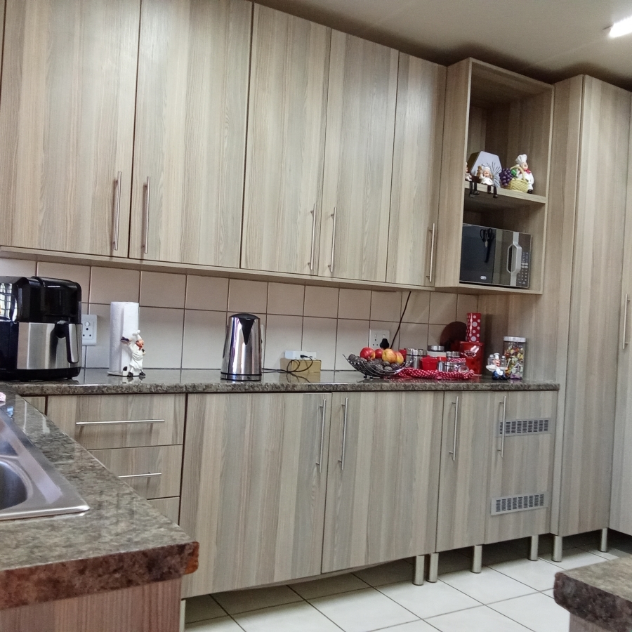 3 Bedroom Property for Sale in Witpoortjie Gauteng
