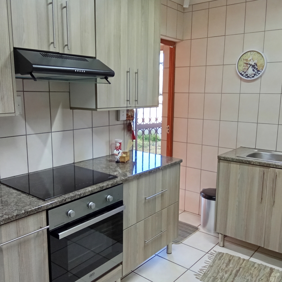 3 Bedroom Property for Sale in Witpoortjie Gauteng