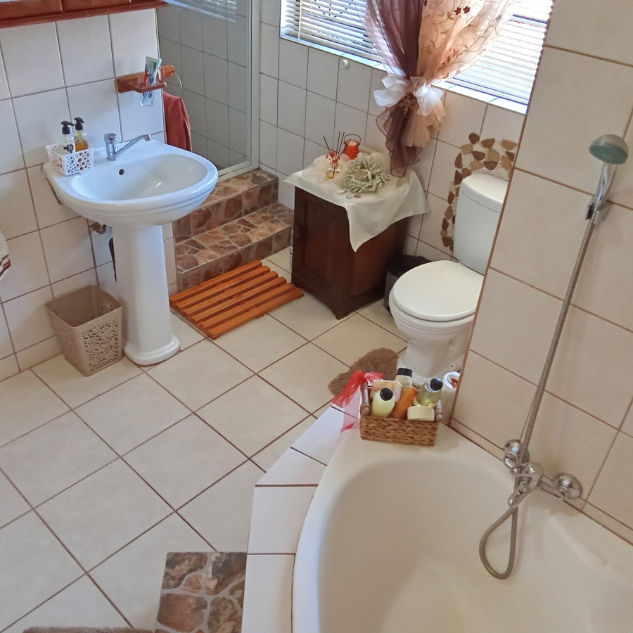 3 Bedroom Property for Sale in Witpoortjie Gauteng