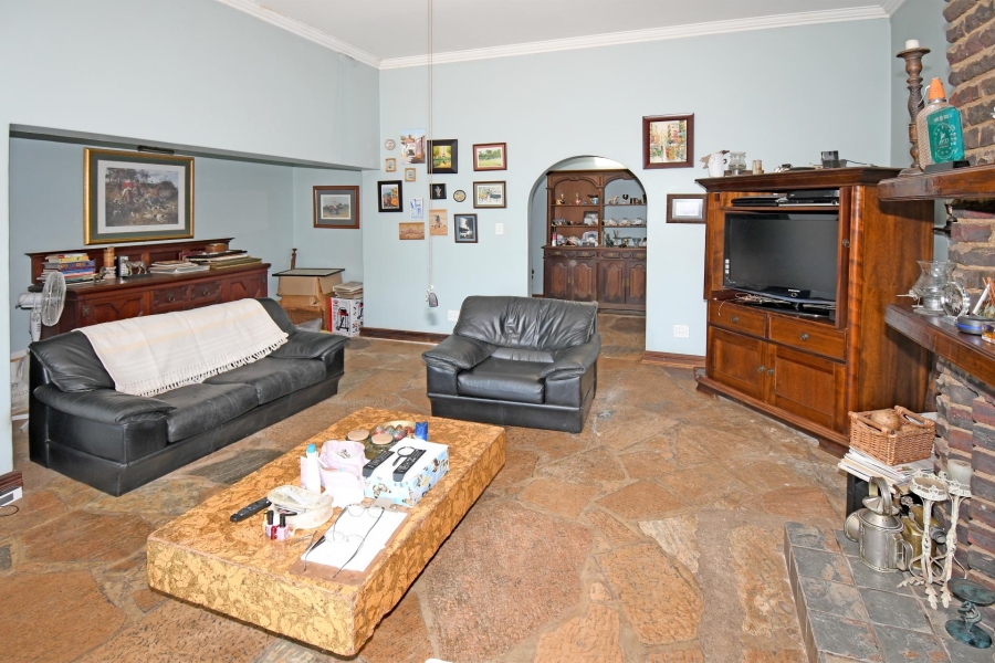 5 Bedroom Property for Sale in Mnandi Gauteng