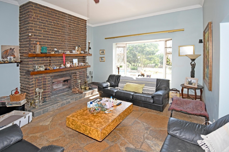 5 Bedroom Property for Sale in Mnandi Gauteng