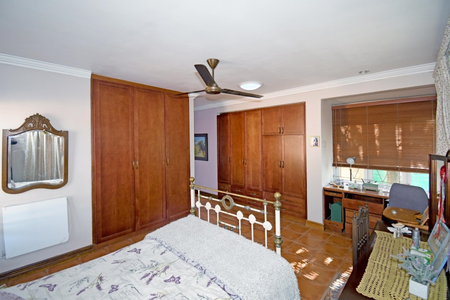 5 Bedroom Property for Sale in Mnandi Gauteng