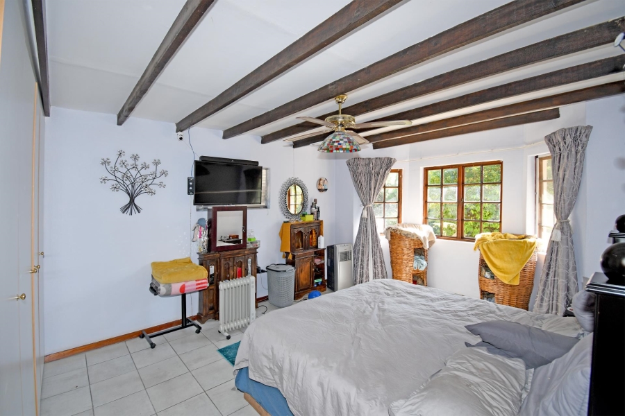 5 Bedroom Property for Sale in Mnandi Gauteng
