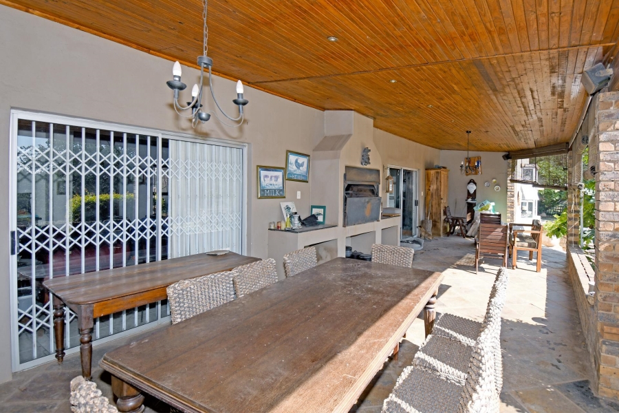 5 Bedroom Property for Sale in Mnandi Gauteng