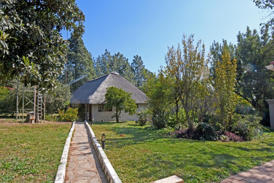 5 Bedroom Property for Sale in Mnandi Gauteng