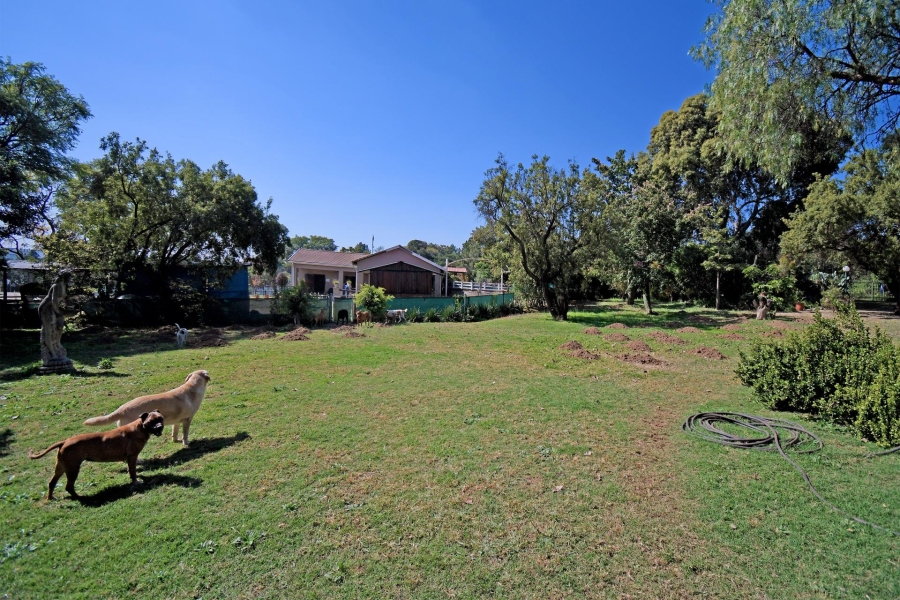 5 Bedroom Property for Sale in Mnandi Gauteng