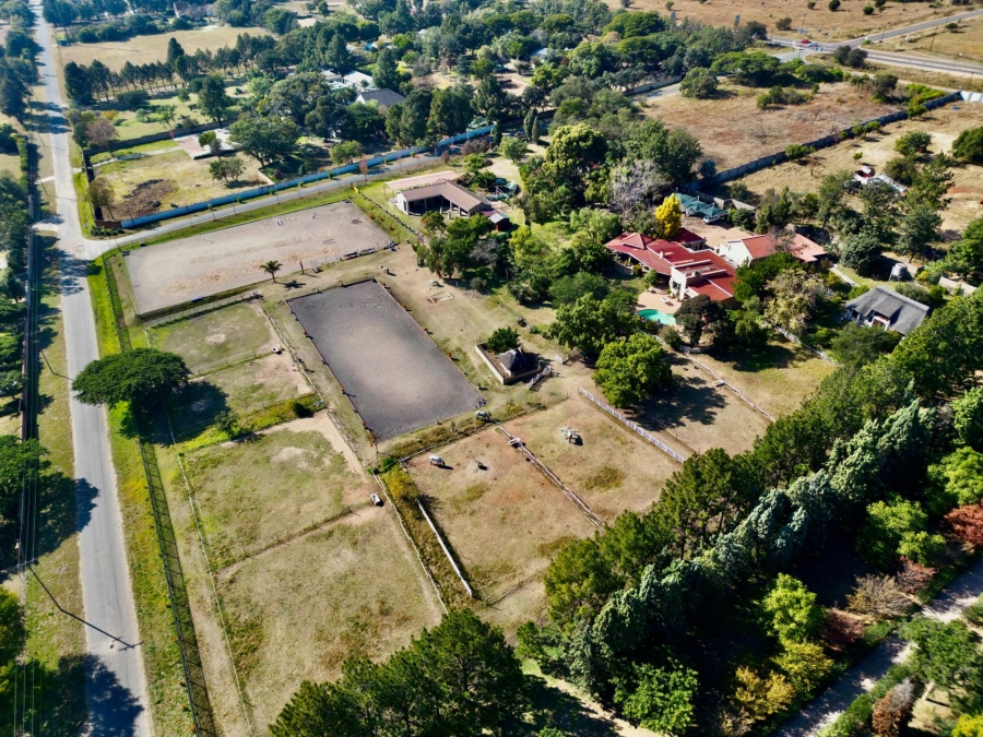 5 Bedroom Property for Sale in Mnandi Gauteng