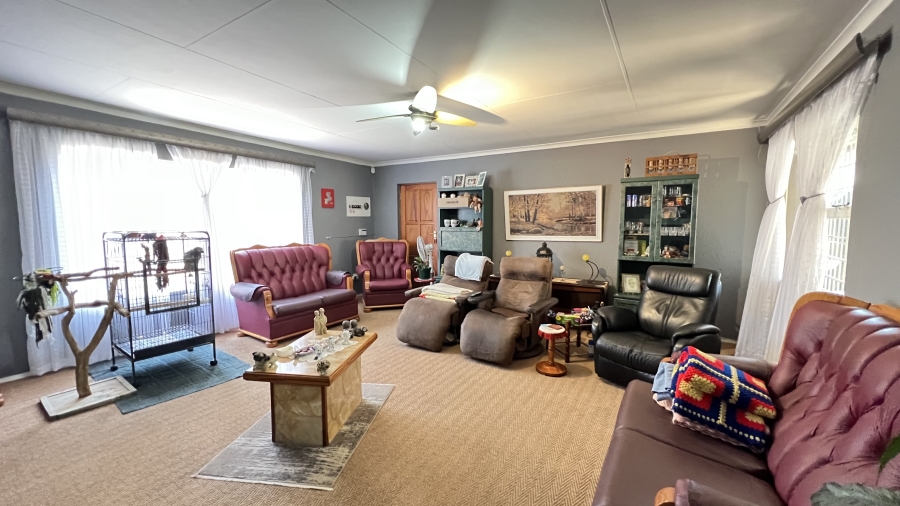 4 Bedroom Property for Sale in Rangeview Gauteng