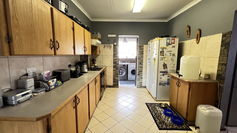 4 Bedroom Property for Sale in Rangeview Gauteng