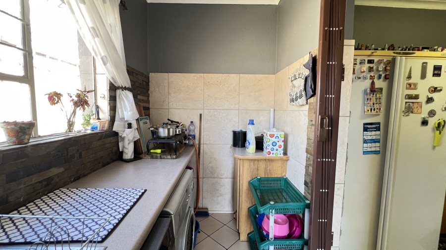 4 Bedroom Property for Sale in Rangeview Gauteng