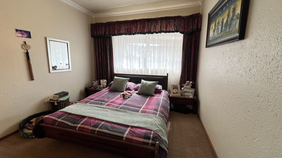 4 Bedroom Property for Sale in Rangeview Gauteng