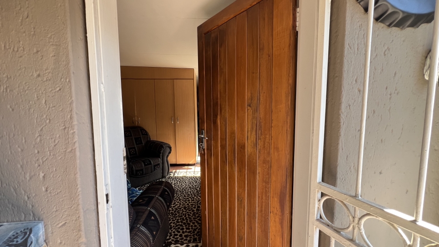4 Bedroom Property for Sale in Rangeview Gauteng